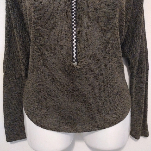 Hippie Love - Zipped Knit Long Sleeves Shirt - Picture 3 of 12